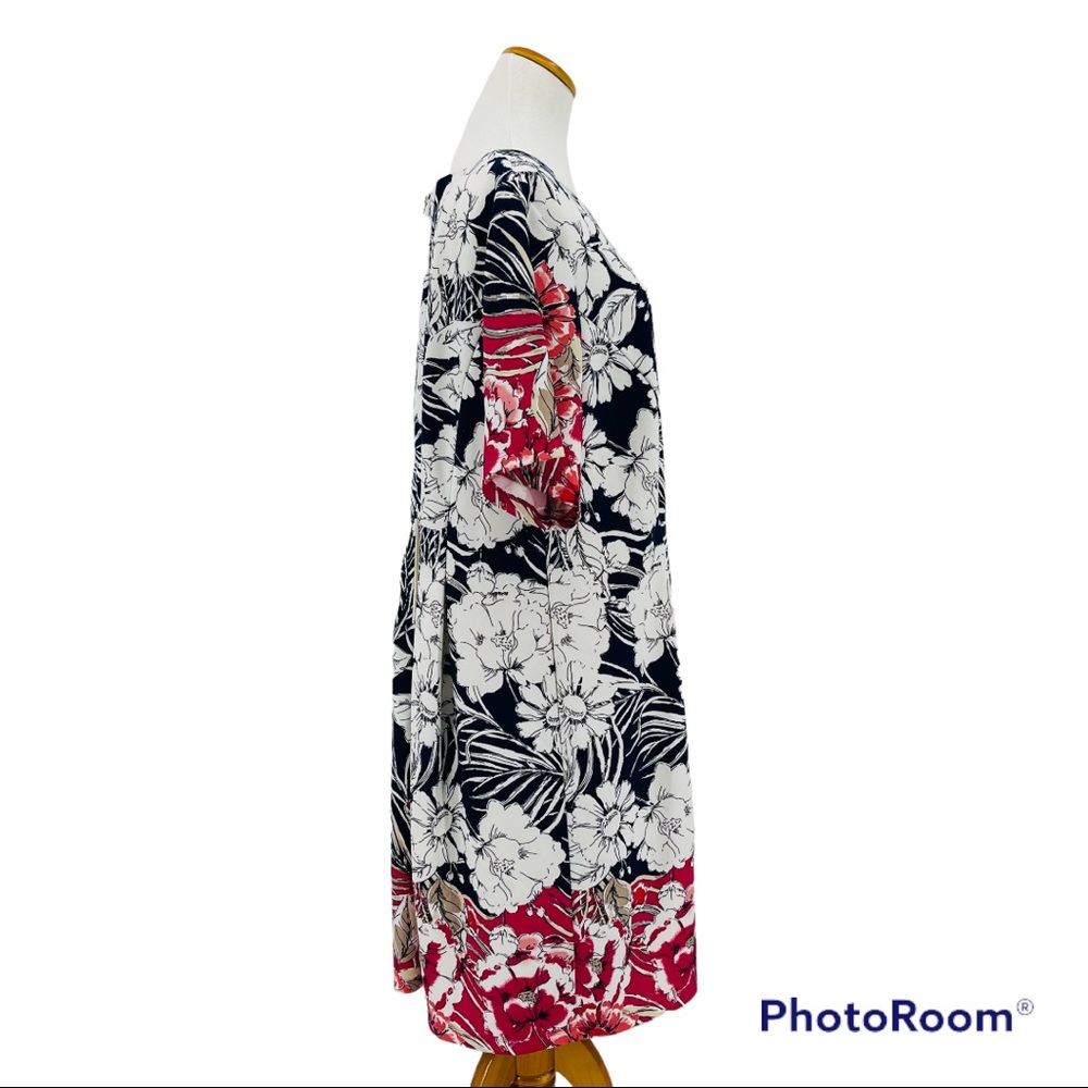 Shelby & Palmer Plus Size Women's Floral Short Sleeve Dress - Picture 7 of 10